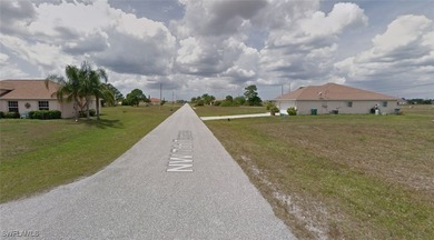 3 Lot site out of the flood zone, ready to build. Discover the - photo 4