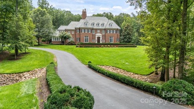 A crown jewel of Lake Norman, this 33-acre private estate offers - photo 5