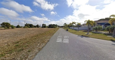 3 Lot site out of the flood zone, ready to build. Discover the - photo 5
