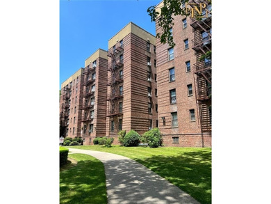 Elegant 2-Bedroom Co-op in Sheepshead Bay! Don't miss this - photo 3