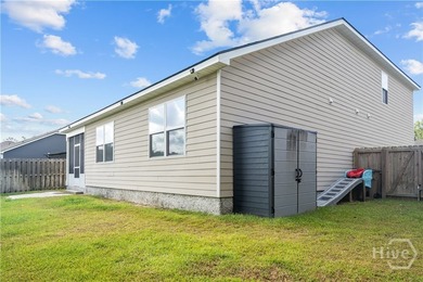 Welcome to 72 Knotty Court in Richmond Hill, where thoughtful - photo 42