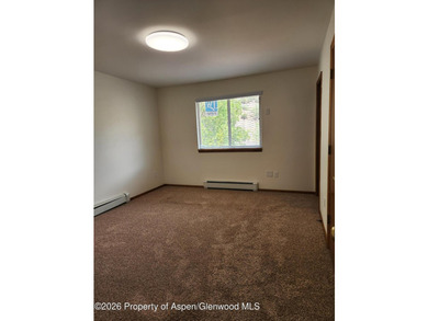 Move right in and start enjoying this beautifully maintained 1 - photo 7