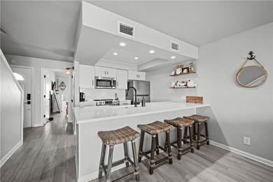 This beautifully updated waterfront condo offers 2 bedrooms plus - photo 17
