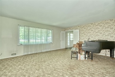 Welcome to your own private oasis at 296 Kirk Rd in Greece. This - photo 8