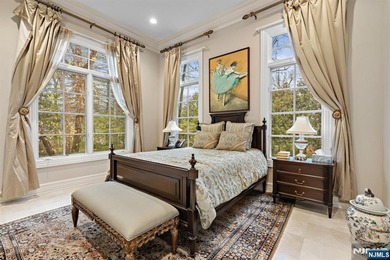 Introducing the Elden Manor - A breathtaking European-inspired - photo 18