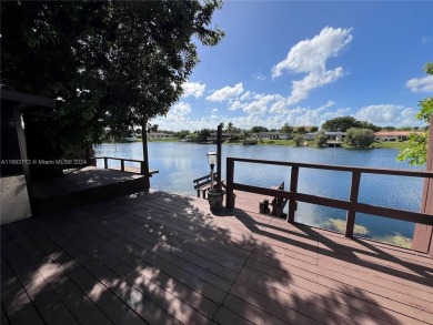 (private lake, pond, creek) Home For Sale in Miami Florida