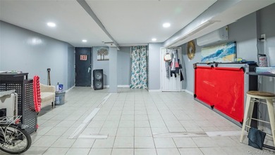 Welcome to 515 Hinsdale Street is a well-positioned multi-family - photo 22
