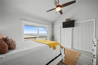 This beautifully updated waterfront condo offers 2 bedrooms plus - photo 30