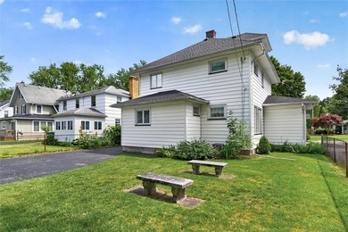 Welcome to 162 Belcoda Drive, a classic Irondequoit Colonial - photo 4