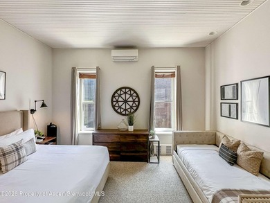 Independence Square corner unit is a light and bright studio - photo 3