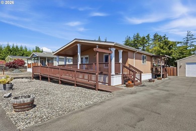 Beautifully maintained 2-bedroom, 2-bath home offering 1,295 - photo 1