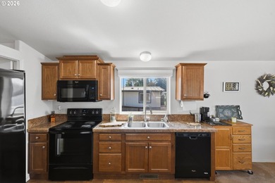 Beautifully maintained 2-bedroom, 2-bath home offering 1,295 - photo 10