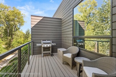 Here's your opportunity to own a coveted and impeccably - photo 10