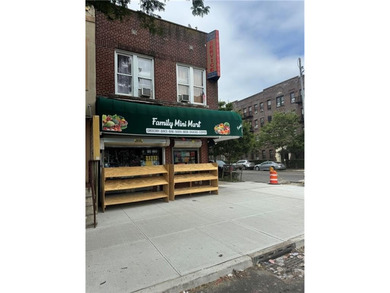 Bensonhurst Corner Brick mixed use building- Great investment - photo 3
