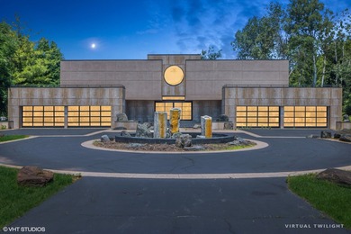 (private lake, pond, creek) Home For Sale in Saint Charles Illinois