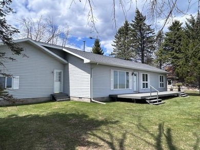 Owned since 2003, the sellers have carefully maintained this - photo 11