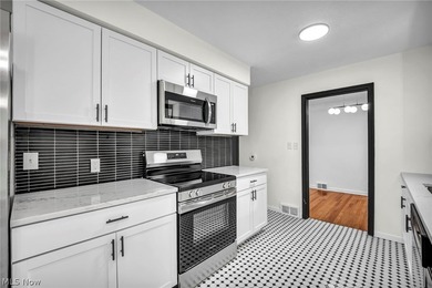 Stunning Newly Remodeled Home in Desirable Euclid! Welcome to - photo 15