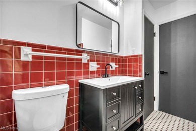 Stunning Newly Remodeled Home in Desirable Euclid! Welcome to - photo 21