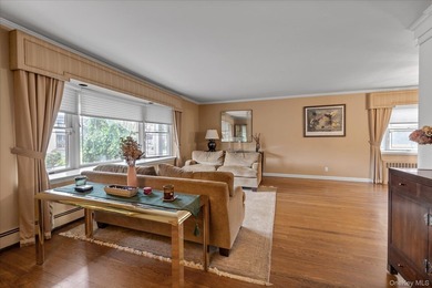 Welcome to 37 Rose Lane, a beautifully maintained 4-bedroom, 3 - photo 4