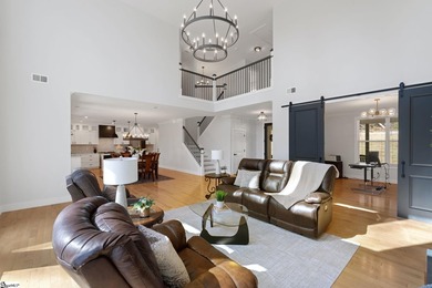 Experience luxurious modern farmhouse living on 5 wooded acres - photo 9