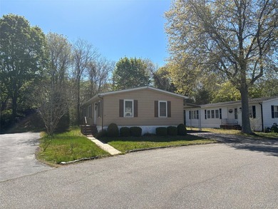 Come & Enjoy East End Living at its Finest! 55+ Manufactured - photo 1