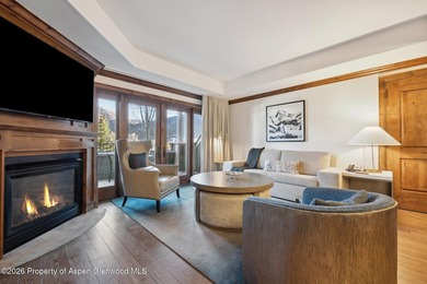 2024 renovations completed (including new decor, furniture - photo 2