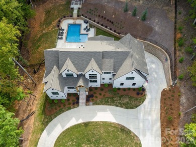 Welcome to your private oasis, situated in one the most highly - photo 2
