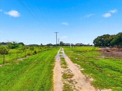 Tucked away off the beaten path, this exquisitely maintained - photo 41