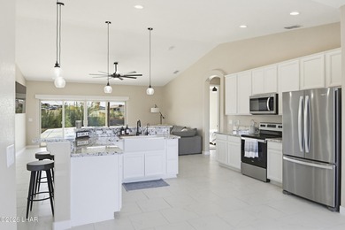 Beautifully designed 3 bedroom, 2 bathroom home featuring a - photo 11