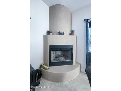 Contemporary Southwestern single-family home, East Rio Rico