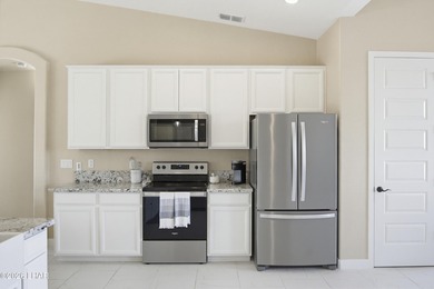 Beautifully designed 3 bedroom, 2 bathroom home featuring a - photo 14