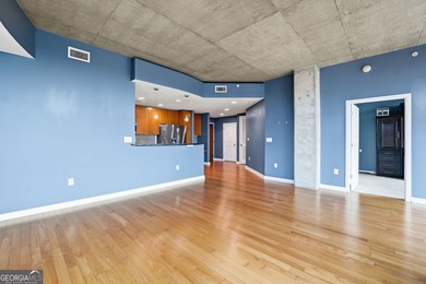 Welcome to luxury high-rise living at The Horizon, ideally