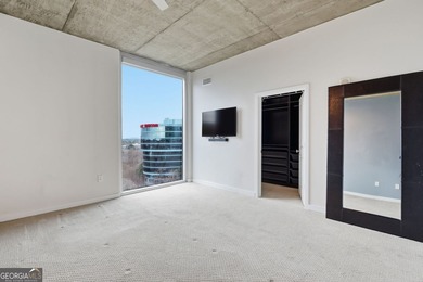 Welcome to luxury high-rise living at The Horizon, ideally