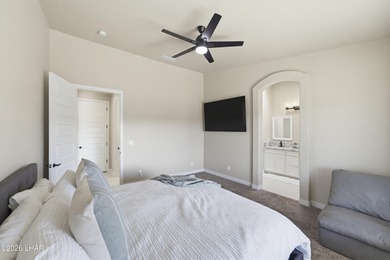 Beautifully designed 3 bedroom, 2 bathroom home featuring a - photo 19