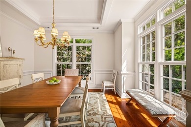 Elegant and exceptionally private patio home in Oakridge - photo 21