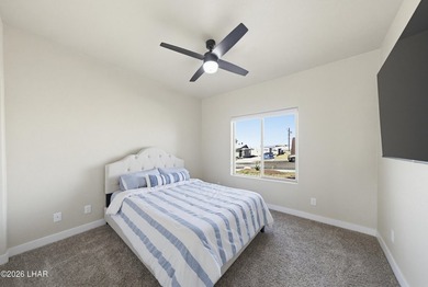 Beautifully designed 3 bedroom, 2 bathroom home featuring a - photo 30