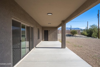 Beautifully designed 3 bedroom, 2 bathroom home featuring a - photo 32