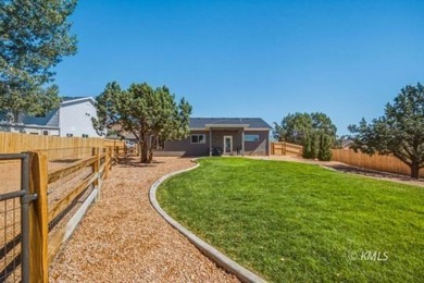 Welcome home to this charming 1,322 sq. ft. retreat, perfectly - photo 33