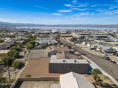 Beautifully designed 3 bedroom, 2 bathroom home featuring a - photo 42