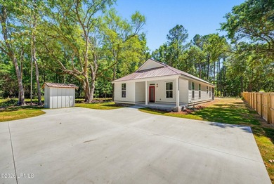 This Brand New Construction Large Lot 4 Bedroom 2 Bathroom Home - photo 2
