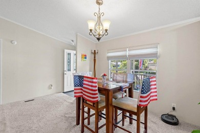 Beautifully maintained, 527 Grapevine Street, a charming - photo 8