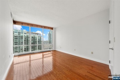 Welcome to the Shore, A breathtaking 23rd-FL condo offering - photo 13