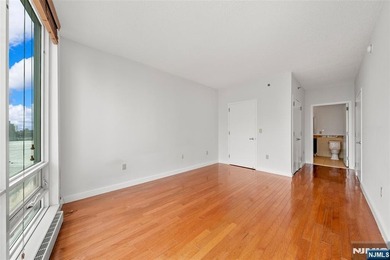 Welcome to the Shore, A breathtaking 23rd-FL condo offering - photo 14