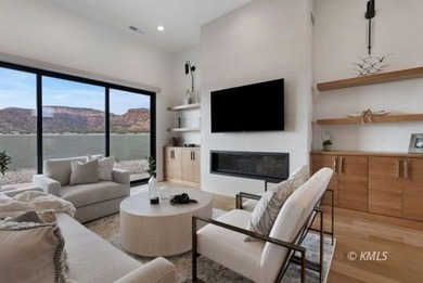 Experience luxury desert living in this beautifully appointed - photo 23