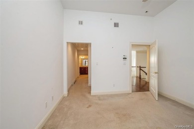 Desirable END UNIT beautifully maintained ,located in a - photo 25
