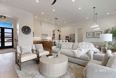 Experience luxury desert living in this beautifully appointed - photo 27