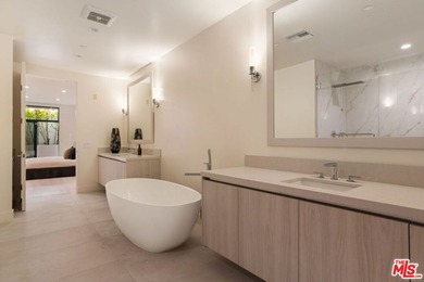 Welcome to 425 Palm in Prime Beverly Hills. Residence 101 offers - photo 29