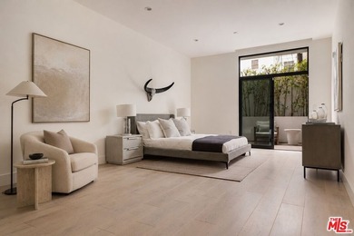 Welcome to 425 Palm in Prime Beverly Hills. Residence 101 offers - photo 32