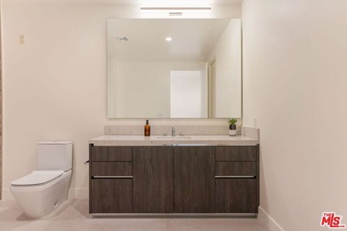 Welcome to 425 Palm in Prime Beverly Hills. Residence 101 offers - photo 33