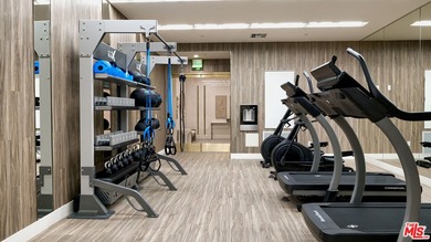 Welcome to 425 Palm in Prime Beverly Hills. Residence 101 offers - photo 38